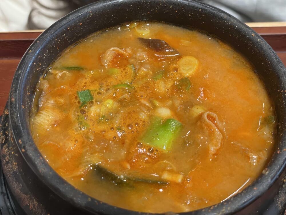 가족회관-더현대서울-차돌된장찌개-모습