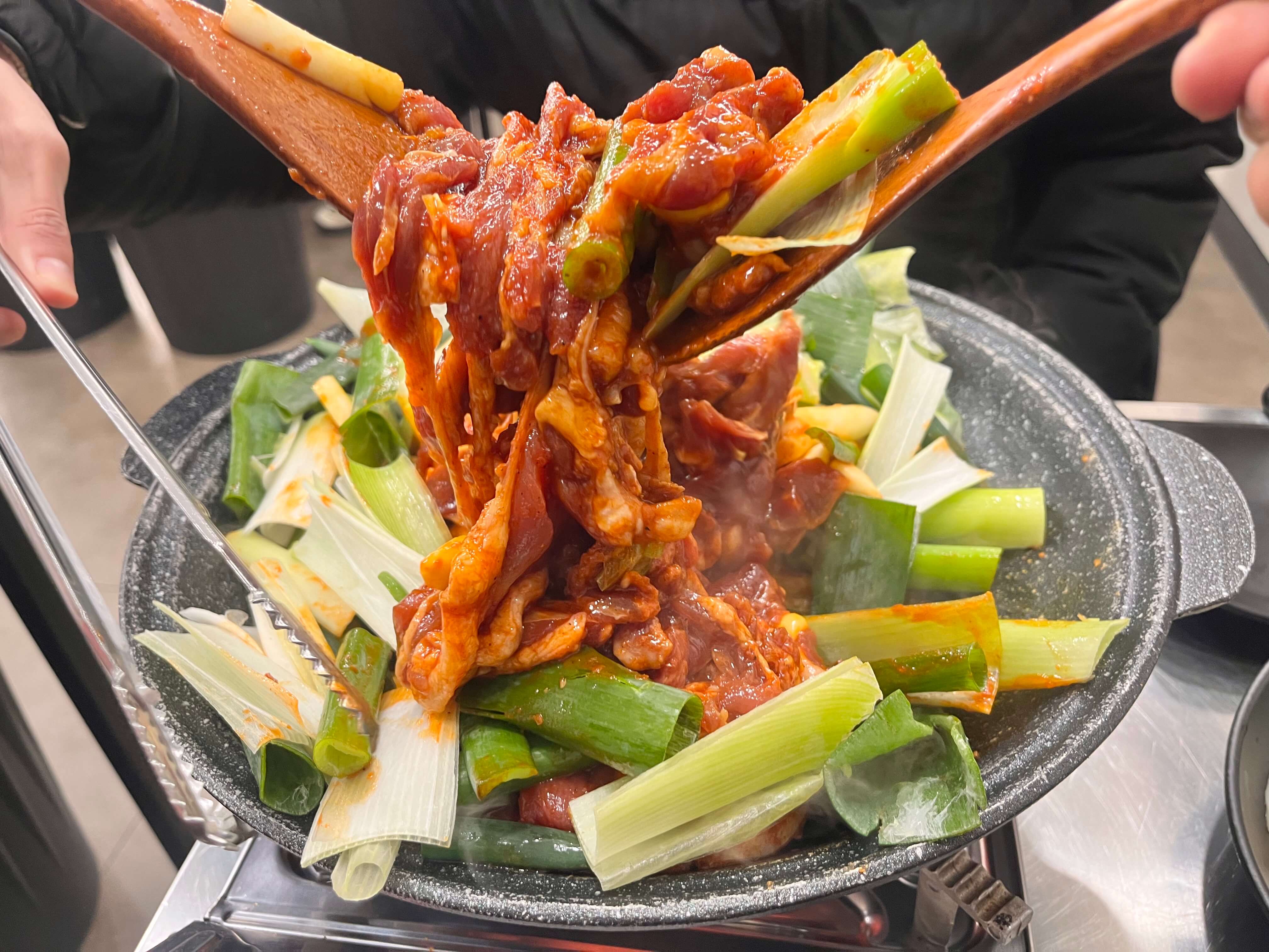 나오리주물럭 사당점 통마늘매콤주물럭