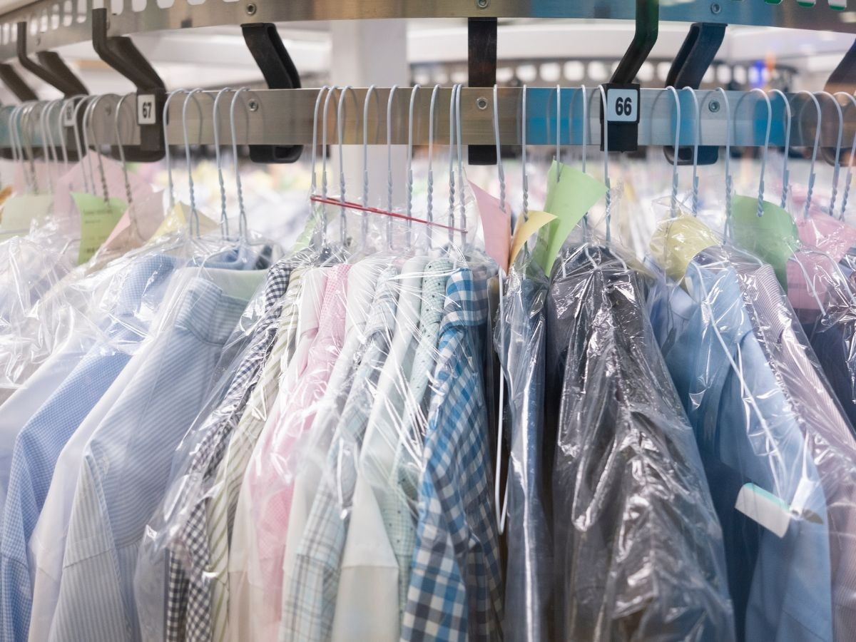 드라이 클리닝 후 비닐 포장