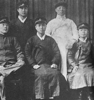 고등학교 시절 채만식 (왼쪽 두번째)