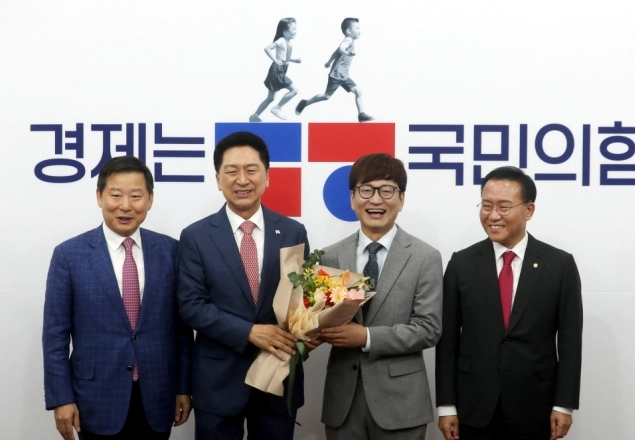 호남 우파 김영민 개그맨 일본 출국 이유