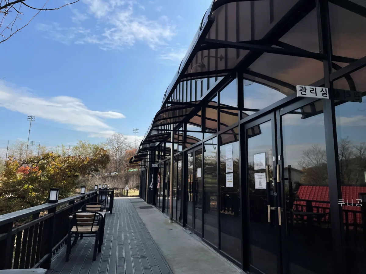 경기도-시설좋은-캠핑장-추천-봄이오는캠프-성인4명-이용후기