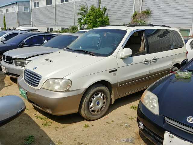 카니발 모델연도 : 2002년 178,727 km / 오토 / 디젤