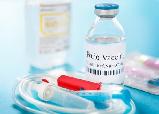 소아마비(Poliomyelitis): 원인, 증상, 치료 및 예방