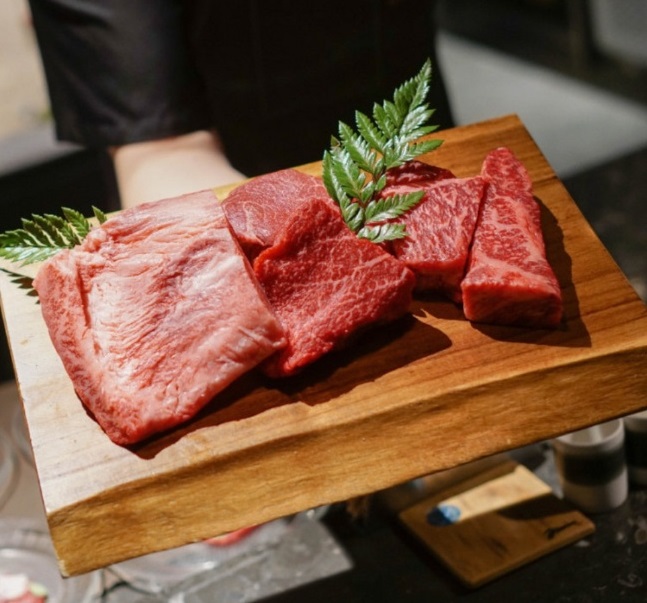 한우-오마카세-우모크