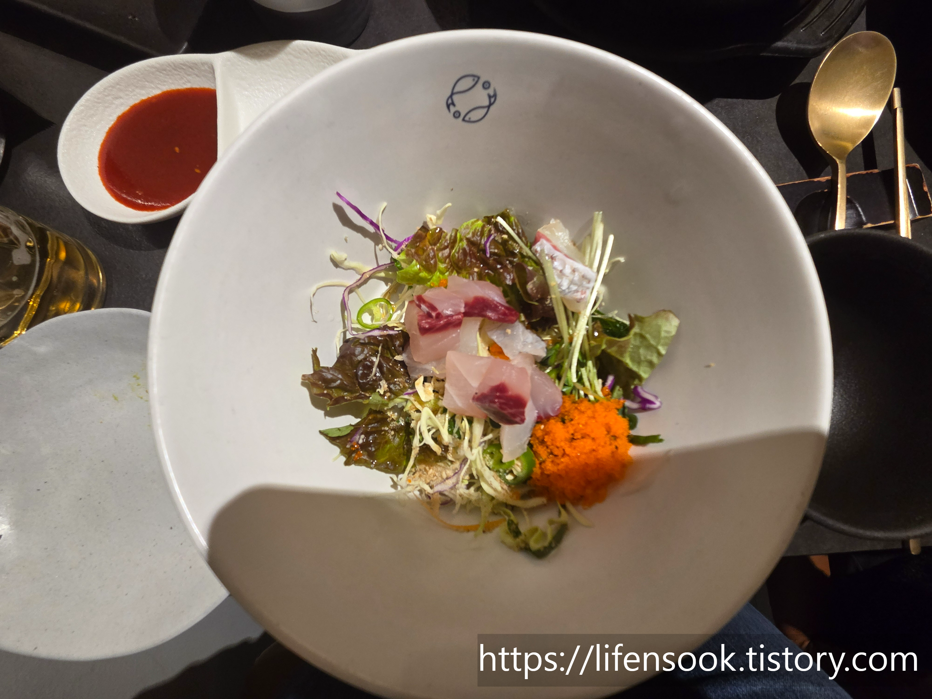 더형제 강남점 한상차림 회덮밥