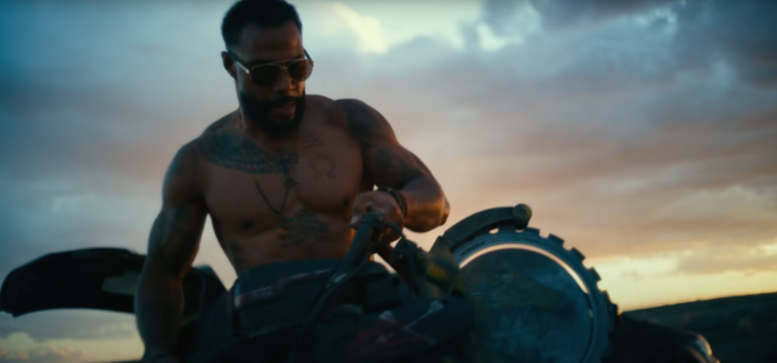 역시 좀비는 써는 맛이지.. (영화 '아미 오브 더 데드')