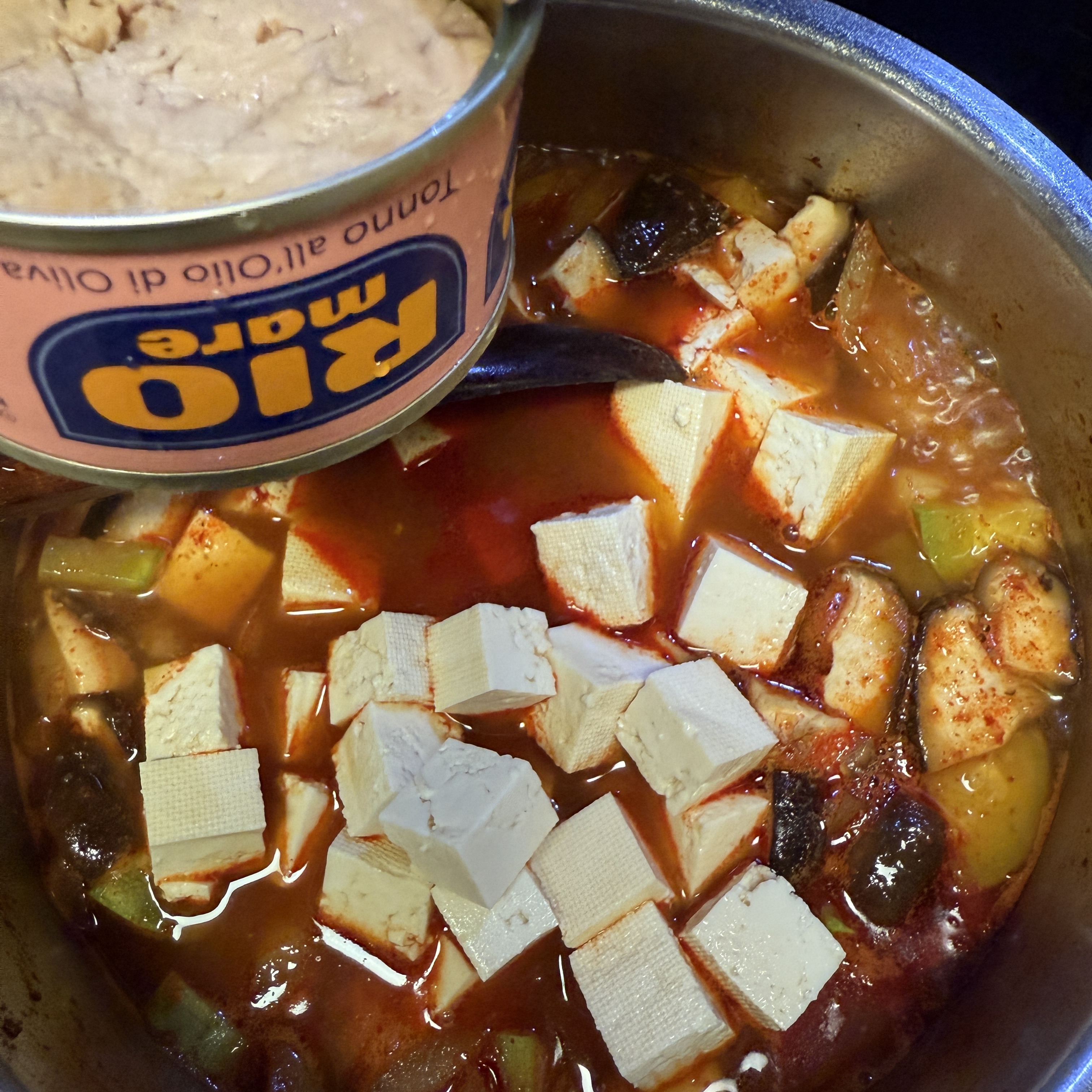 오늘 저녁, 따뜻한 고추장찌개 어때요?