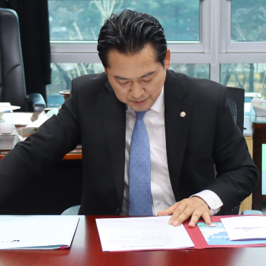 장동혁 국회의원 사진