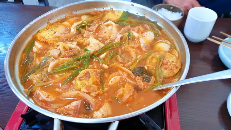 식객 허영만 백반기행 168회 최명길 편 김치만두전골, 토장만두전골, 녹두전, 빈대떡, 손만두 만두 전골 삼청동 경복궁 맛집 소개