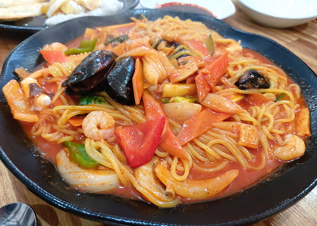사천성 쟁반볶음짬뽕