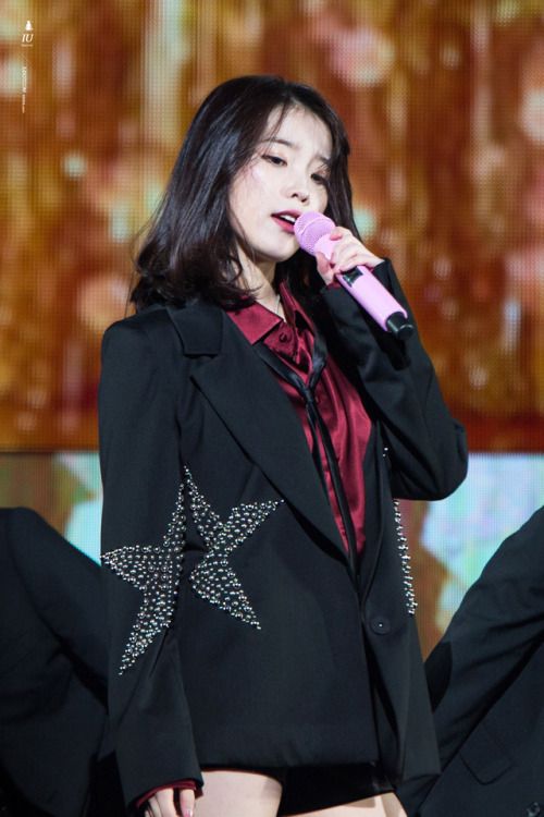 아이유 사진 모음 / 무대 코디 패션 / 일상 사복 패션