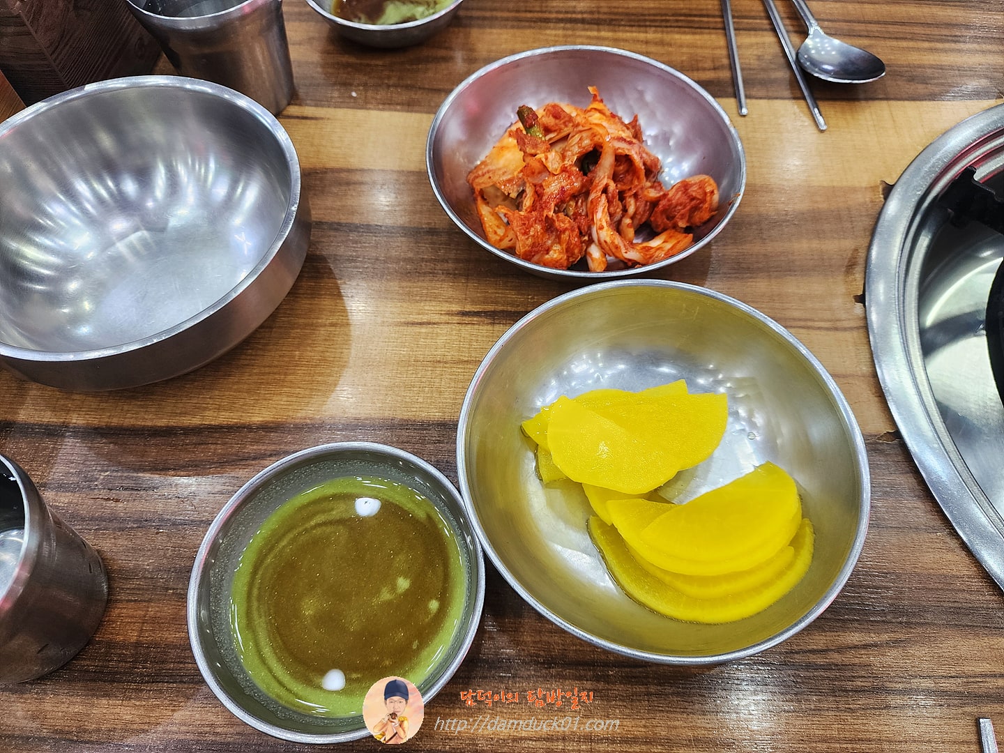 최피디해물칼국수 반찬