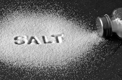 소금 섭취의 오해와 진실: 몸에 꼭 필요한 양은?