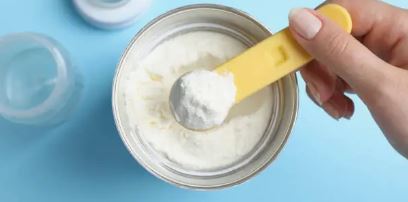 모유 수유와 분유 수유, 각각의 장단점 비교