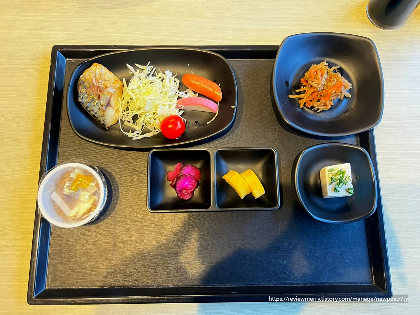 기본 반찬 세팅사진