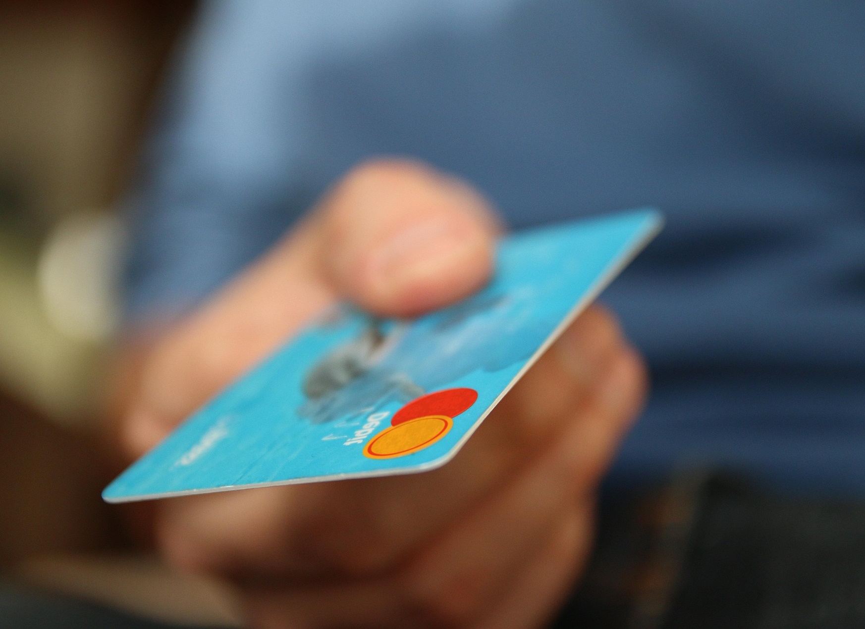 은퇴 후 절대 손대면 안 되는 고위험 투자 유형!