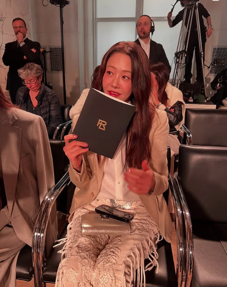 고현정 11자 다리, 여전히 완벽한 이유는