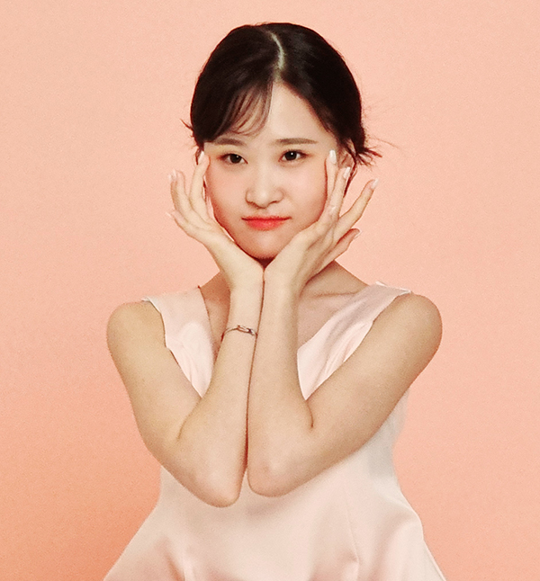 김다현.