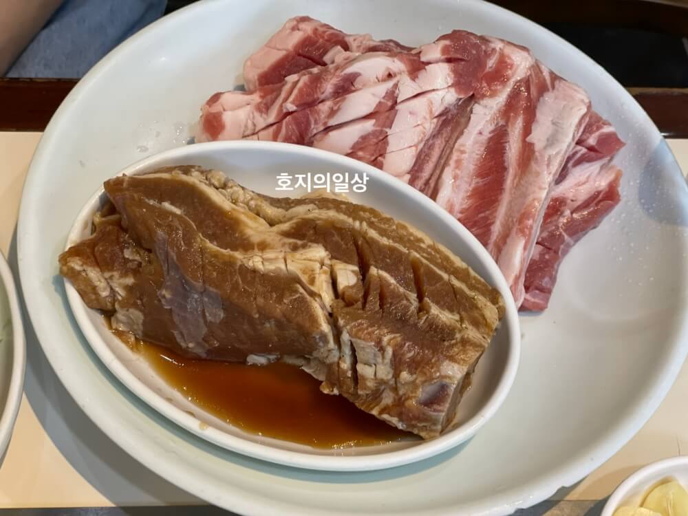 제주 탐라가든 - 돼지생갈비와 앙념갈비