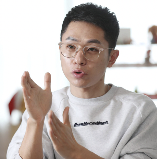 안현수 안경