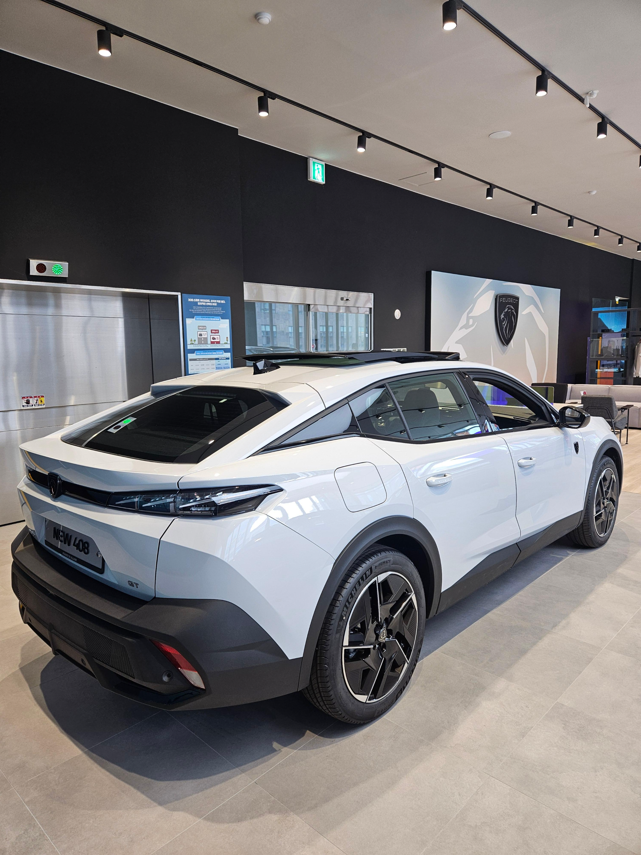 푸조 6월 프로모션