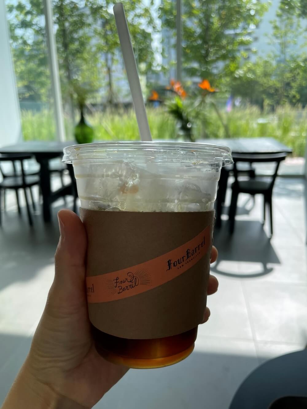 포배럴-카페(four-barrel-coffee)-새로-내려준-아이스-아메리카노