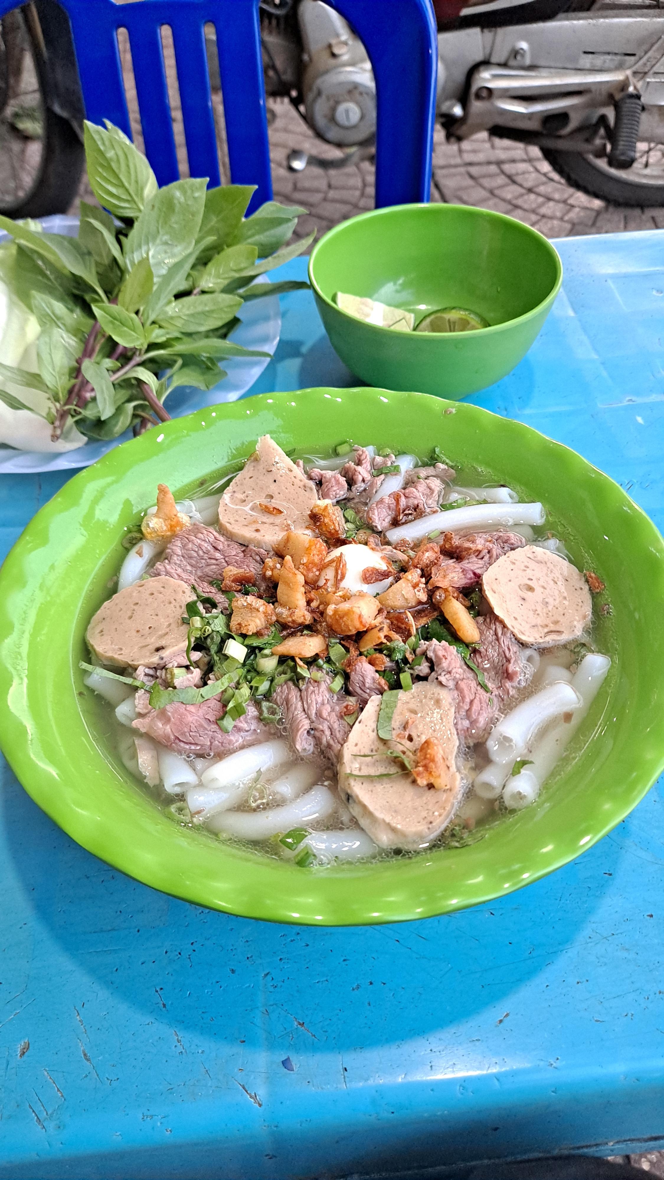 저녁식사로 먹은 Hu Tieu(캄보디아식 국수)