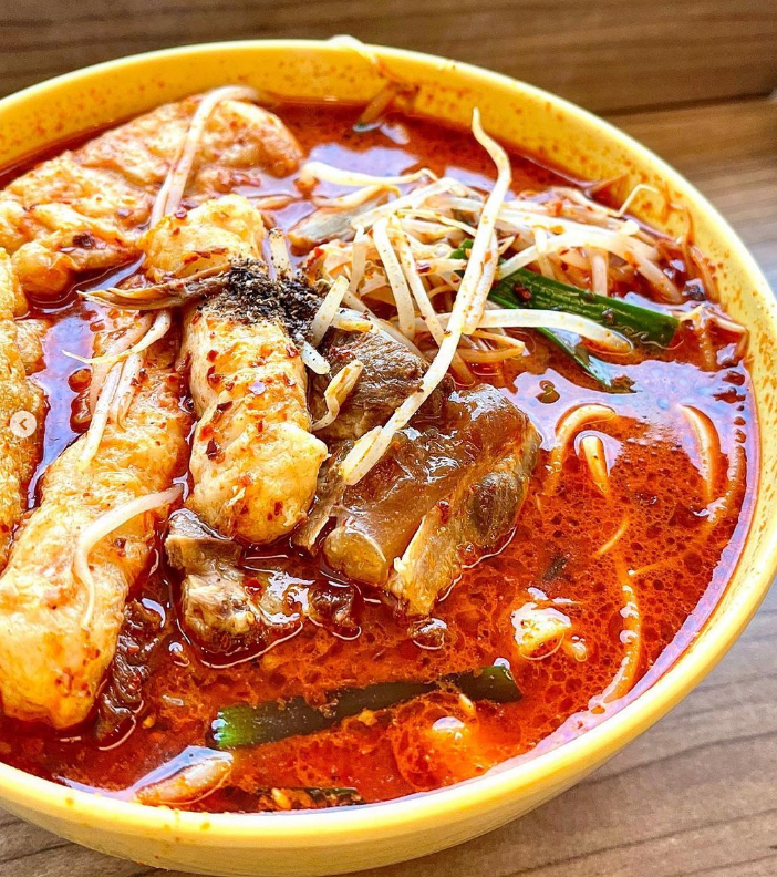 탄자이운남쌀국수