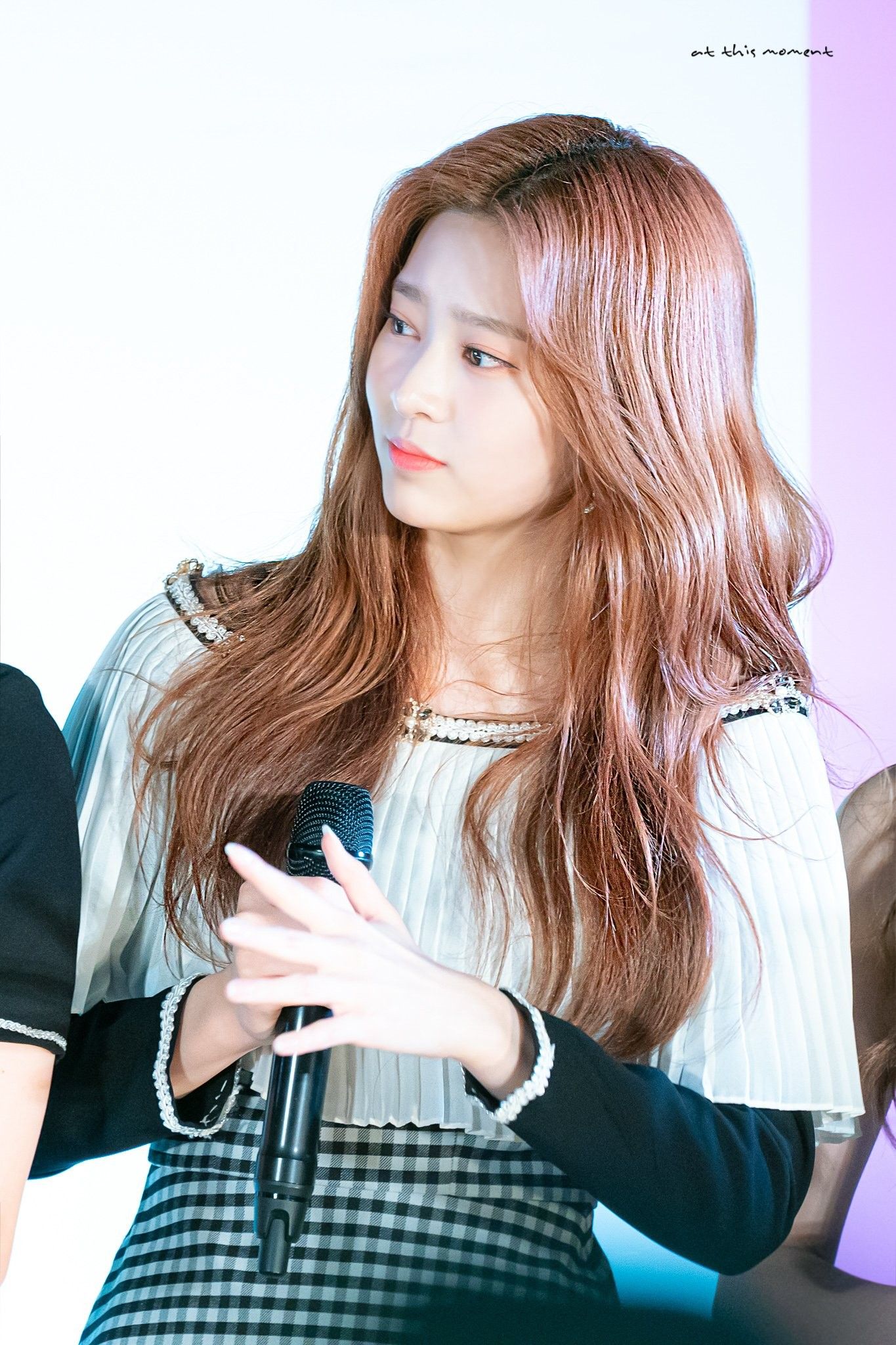 아이즈원 김민주 최애사진