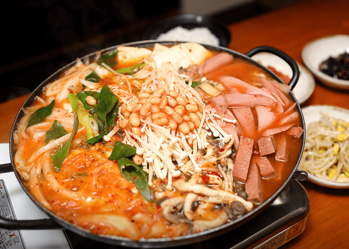 광명사거리 맛집 &quot;춘자네부대찌개&quot; 음식