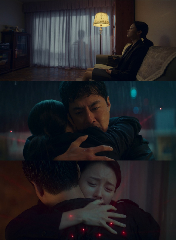 &#39;무빙&#39; 조인성&#44; 한효주의 로맨스가 설렘을 자아냈다. [사진=월트디즈니 컴퍼니 코리아]