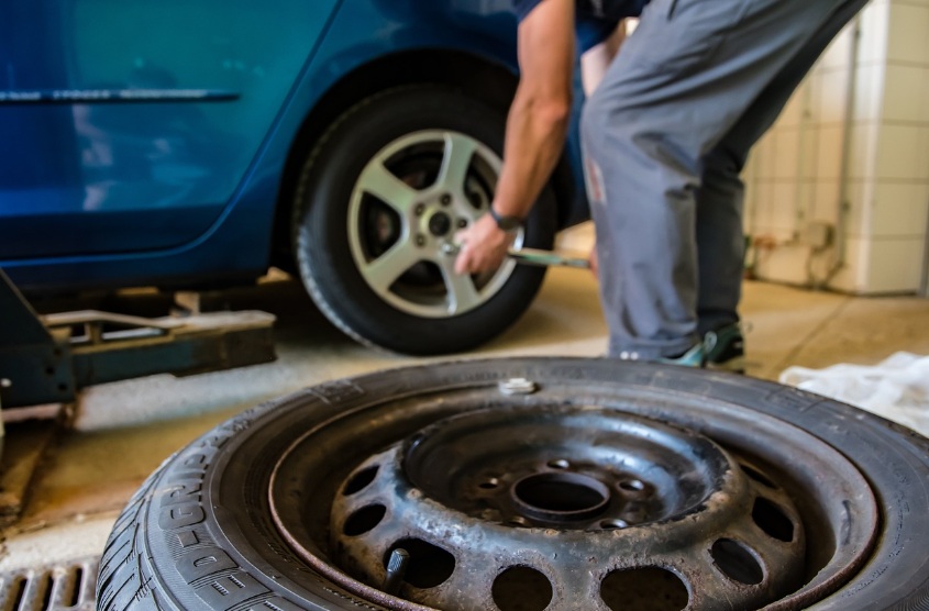내주변 타이어 공기압 무료로 넣는곳