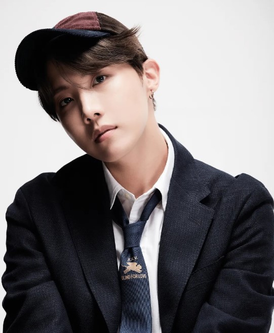 제이홉이 SNS에 남긴 일상 사진 속 메시지 해석