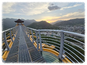 요즘 SNS에서 핫한 곳! 봉명산 출렁다리