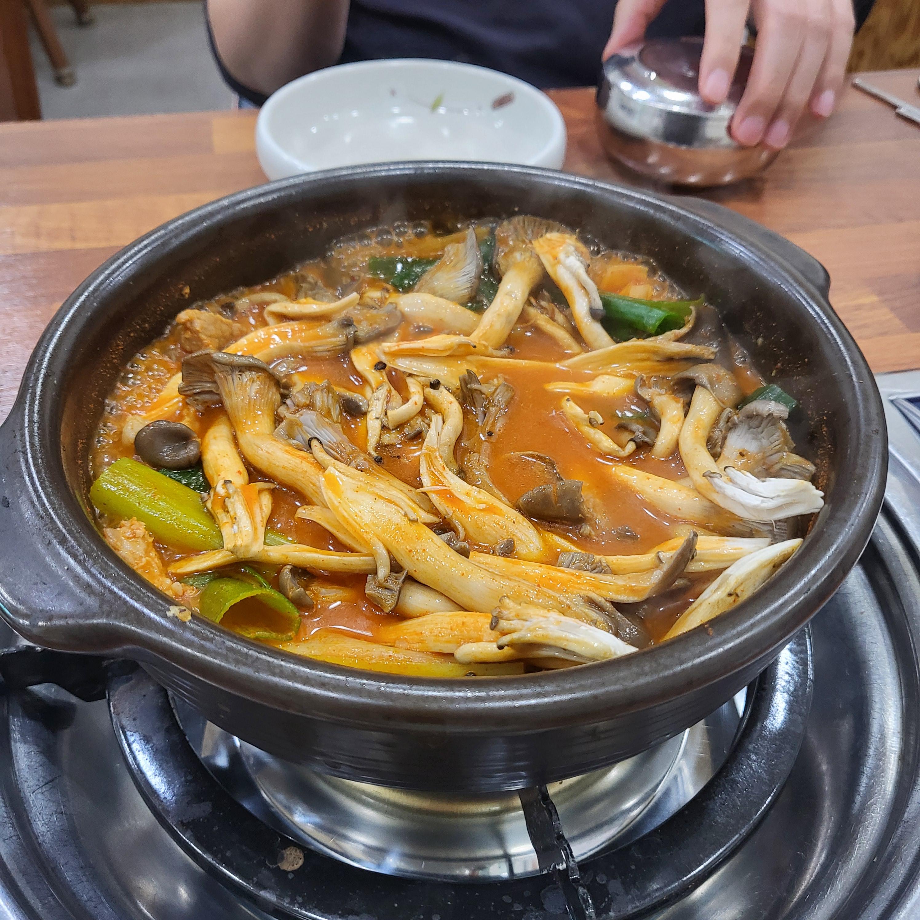 옥산 짜글이 맛집 (백송 짜글이), 백송짜글짜글