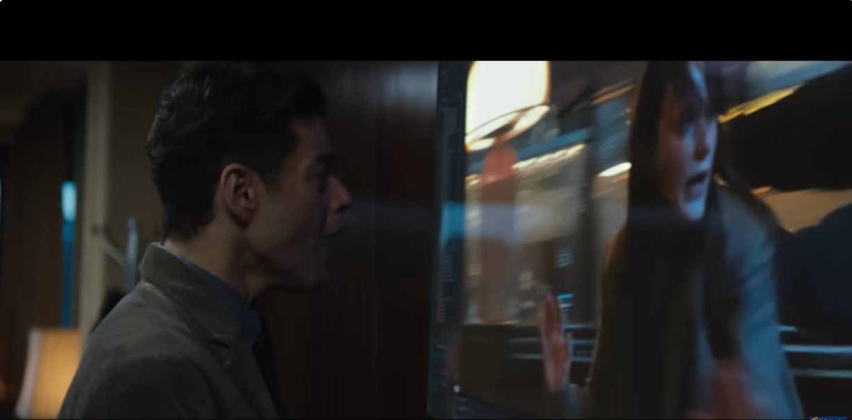 아내를 잃는 모습을 보고 슬퍼하는 주인공