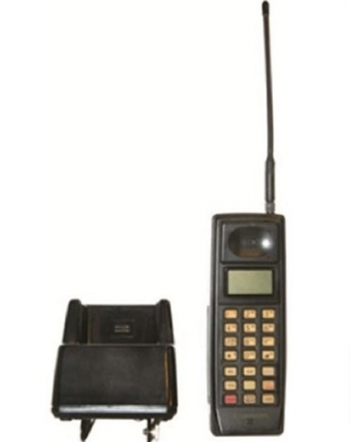 최초의 삼성전자 SH-100 휴대폰