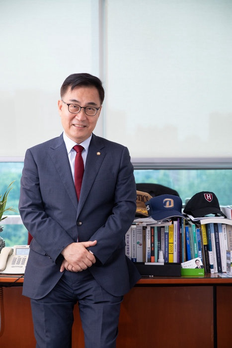 최형두 국회의원 정치 입문