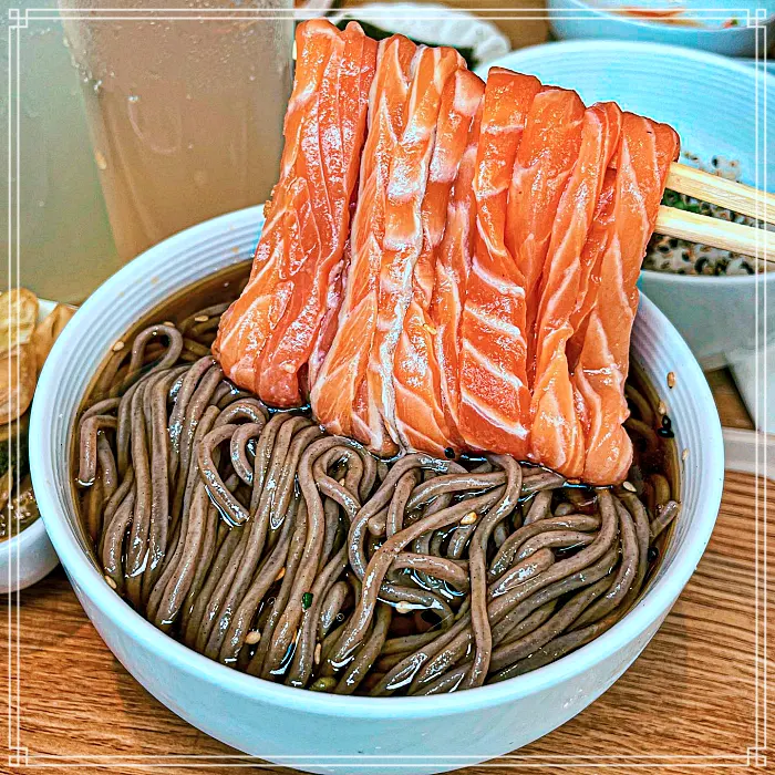 생방송 투데이 서울숲, 성수, 뚝섬 토마토 연어 국수, 대게 딱지장 맛집