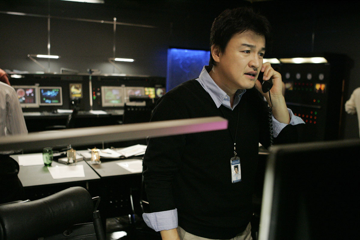 재난 속 가족, 자연의 경고, 인간의 이기심 ‘해운대’