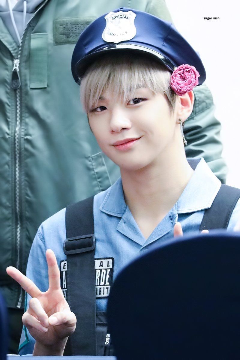 워너원 강다니엘 움짤