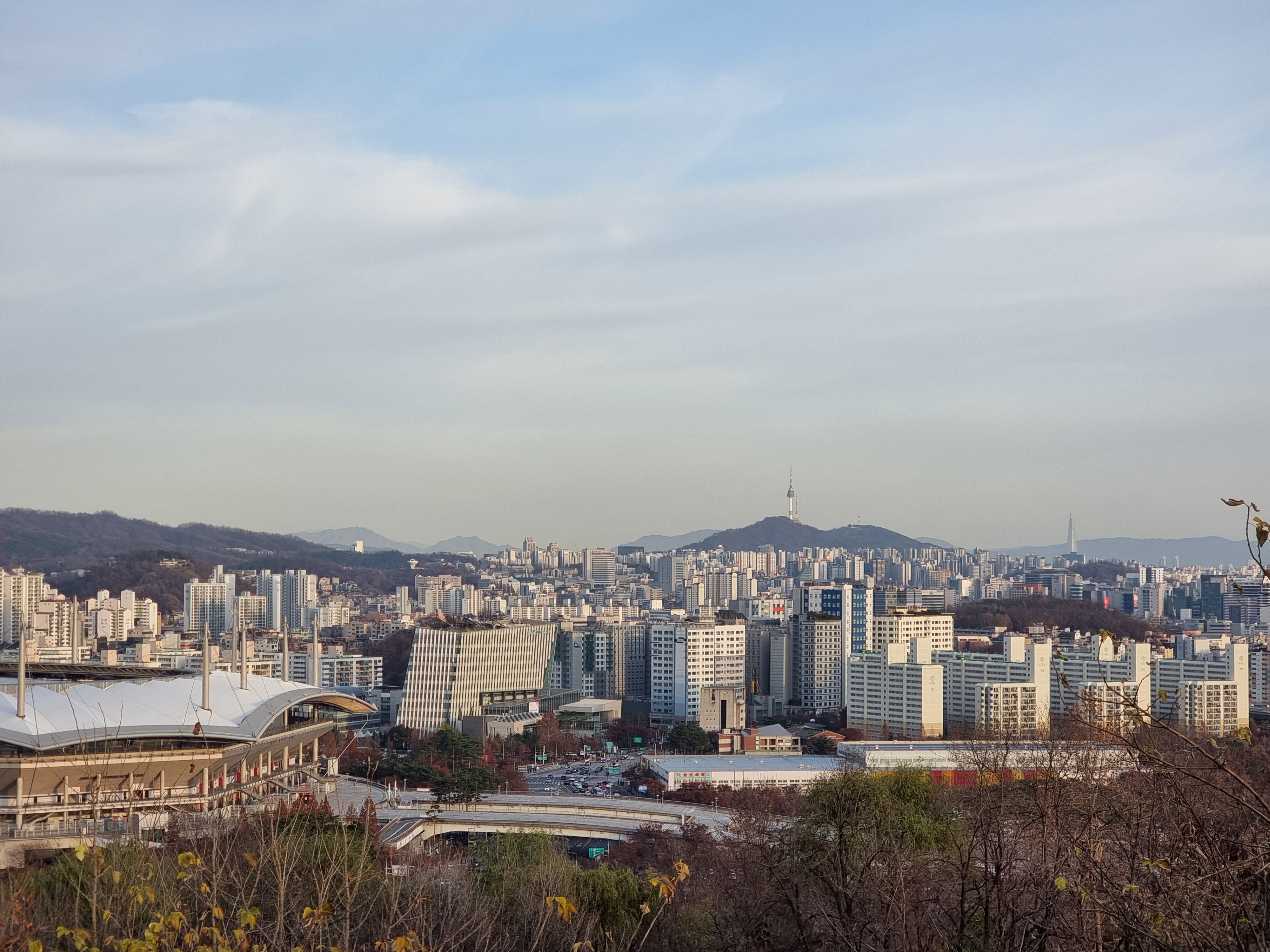 하늘공원에서 보이는 월드컵경기장