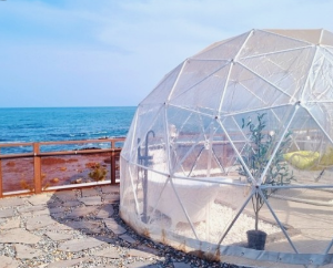 투명 돔 캠핑장