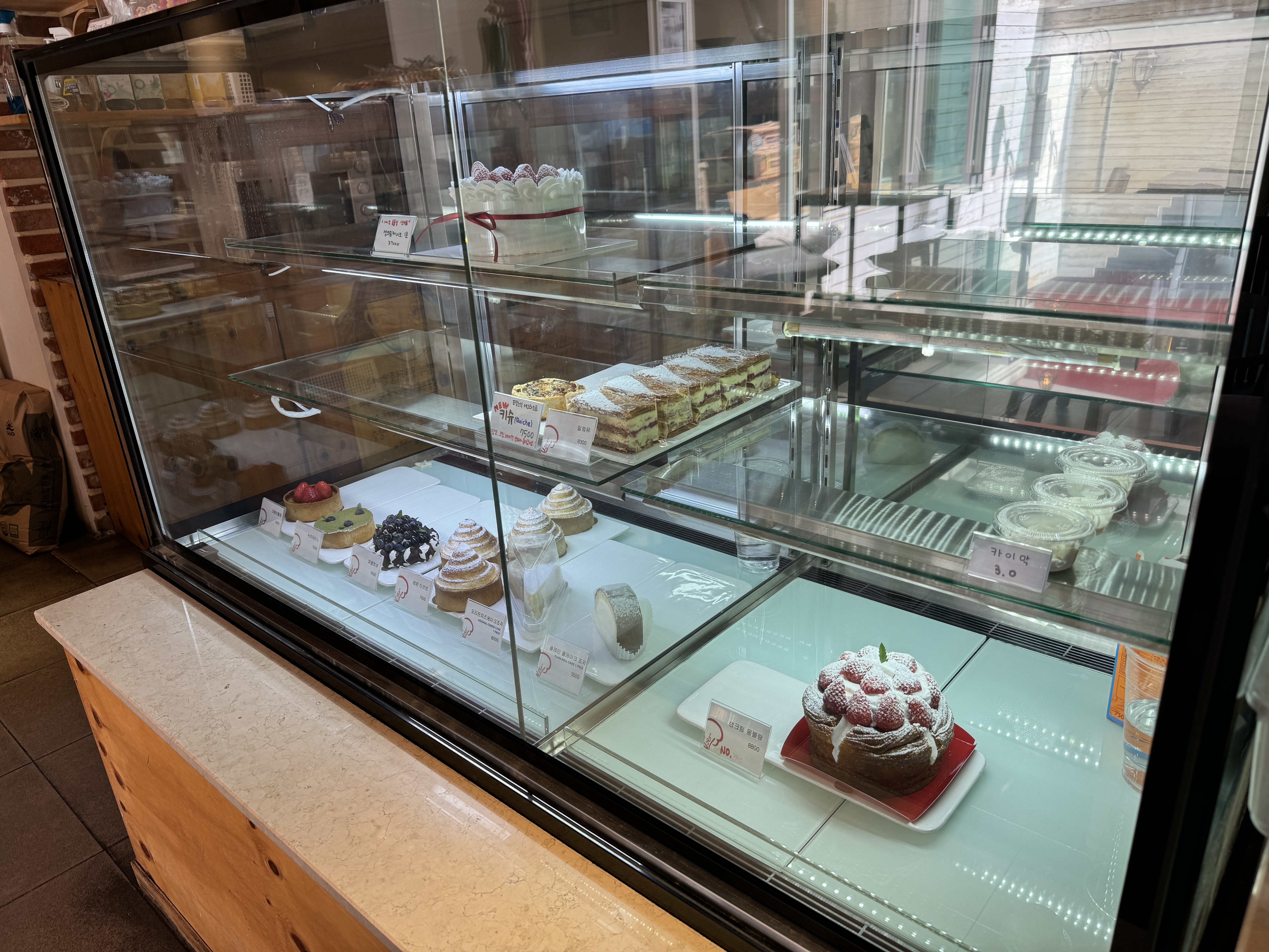 도봉동-카페-152길-케이크-쇼케이스