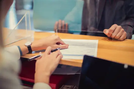 주부도 쉽게 받는 대출 BEST 3가지 - 무서류 대출부터 생계비 지원까지