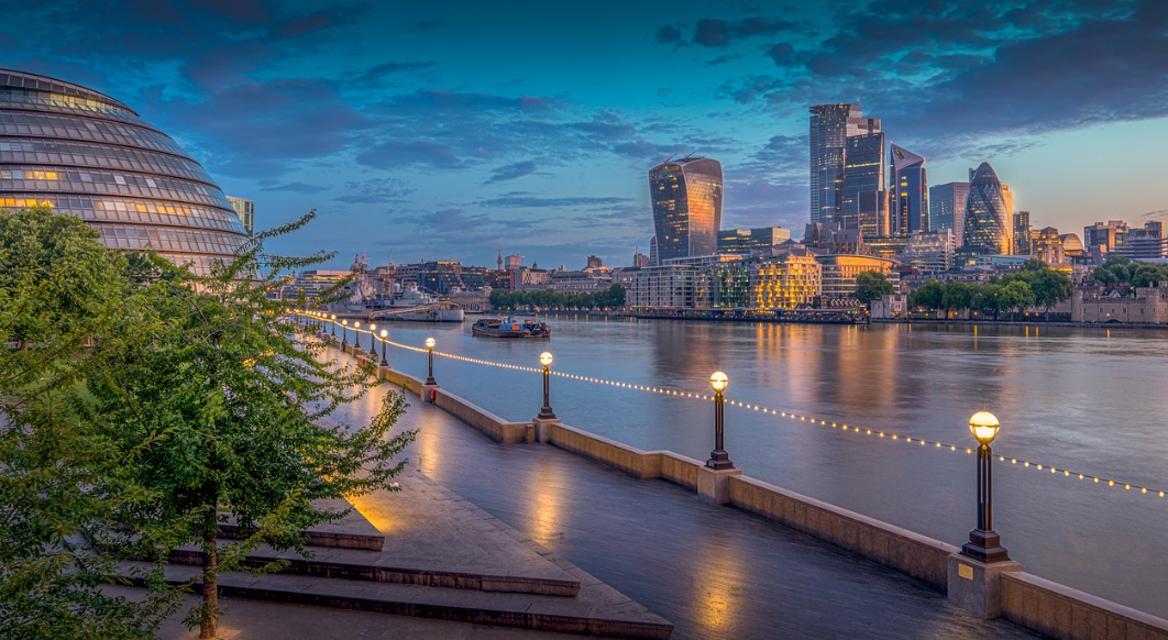 미래의 스마트 키친: 로봇 셰프와 자동 조리 시스템