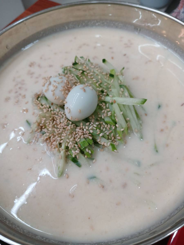 정성만두 콩국수