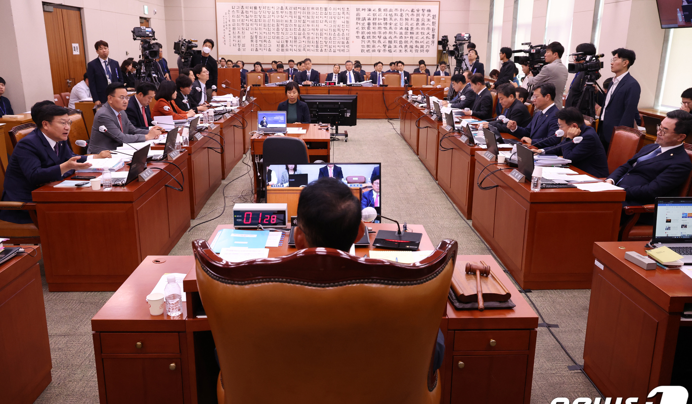 김의겸 법사위 간사 선임, 여야 충돌 끝에 가결된 배경 참고 이미지 2