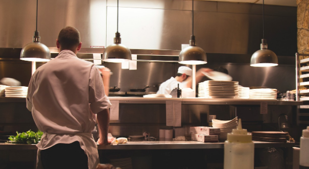 AI 시대의 희귀 직업(인간만이 할 수 있는 직업): 고급 요리사 및 소믈리에의 역할과 가치